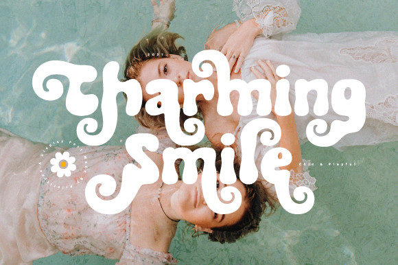 Charming Smile: A Vintage-Inspired Display Font for Web Design